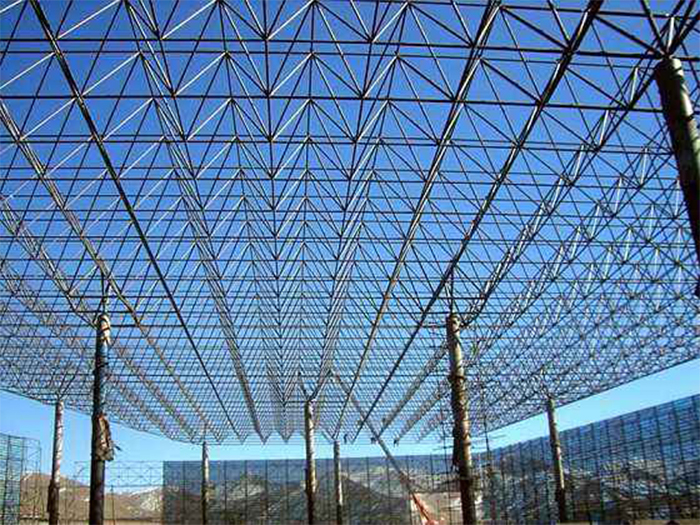 鋼鐵儲(chǔ)料廠房網(wǎng)架